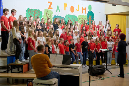 042_revija otroških zborov I.dan 26